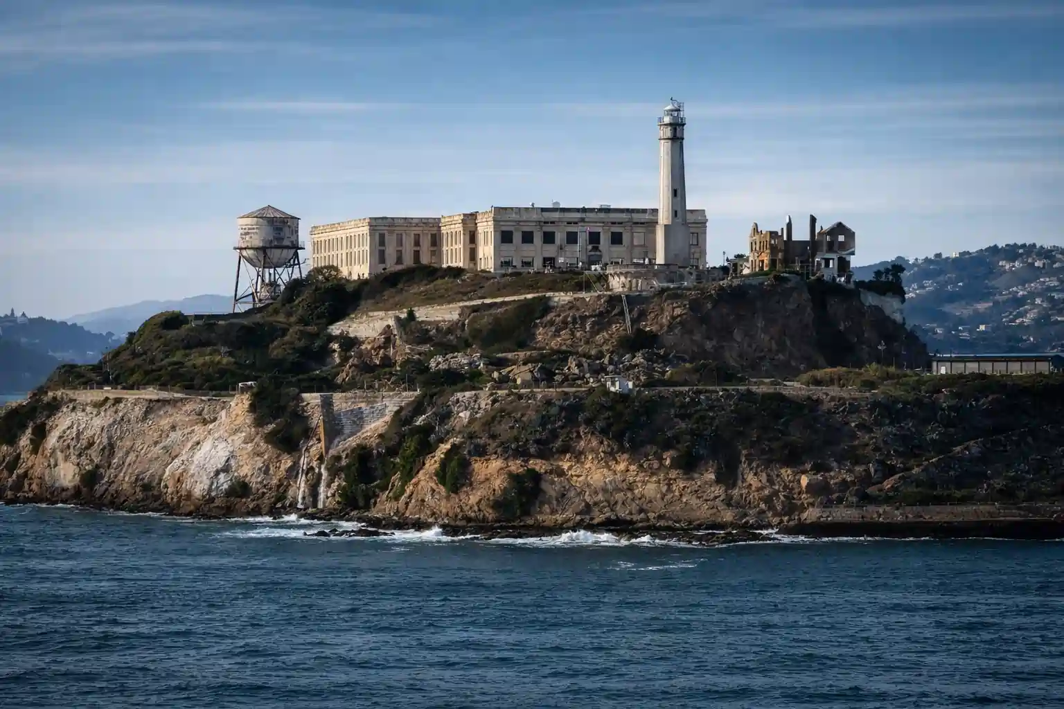 are there ghosts on alcatraz